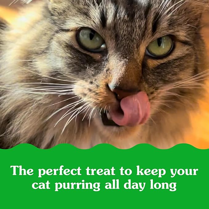 Greenies Feline Smartbites Healthy Indoor Cat Treats, Tuna Flavor, 16 oz. Tub